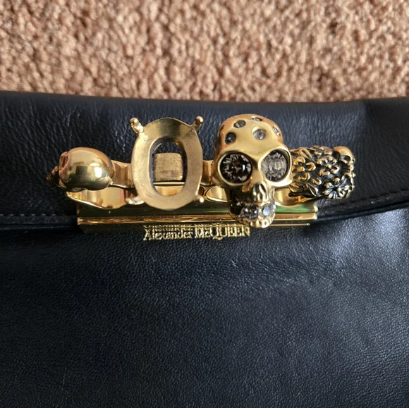 Alexander McQueen Black Clutch Bag - Picture 4 of 4